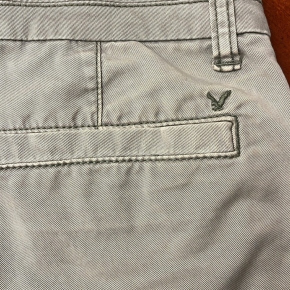 America Eagle Women’s Green Midi Chinos
Size 0 - Picture 6 of 10